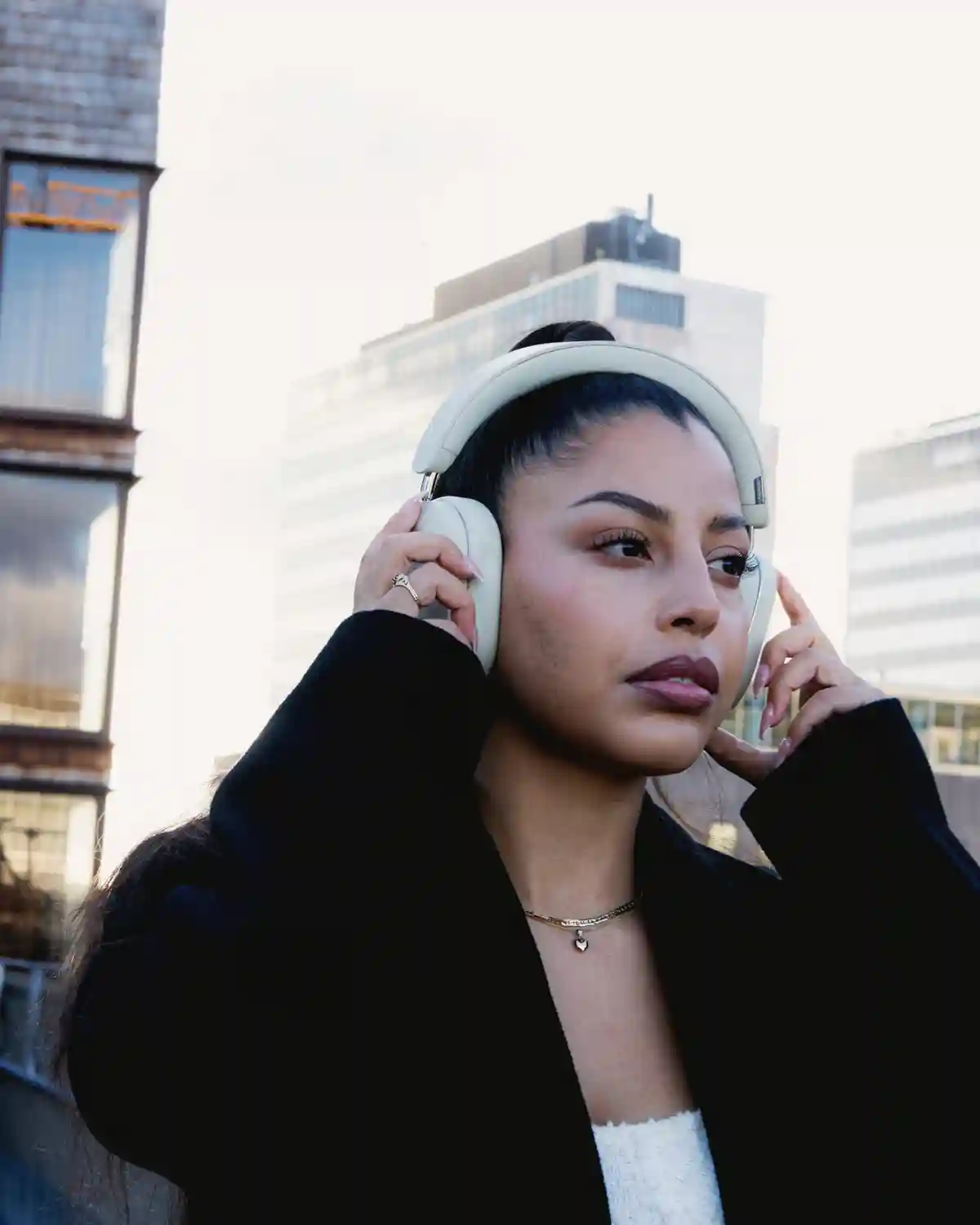 MONDO Over-Ear Greige