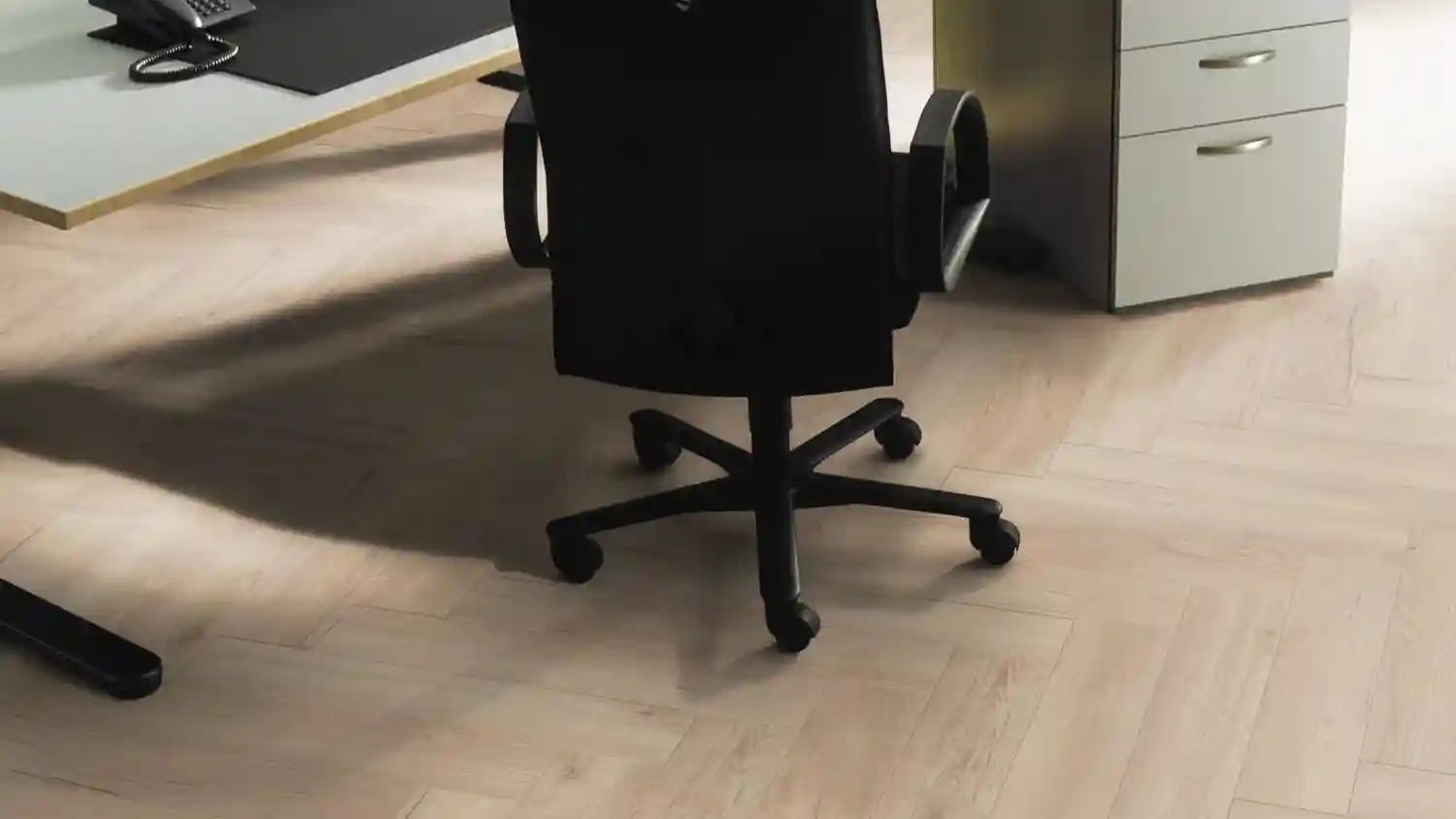 Parchet laminat Kronotex Herringbone Toulouse Oak D 3678 665х123mm