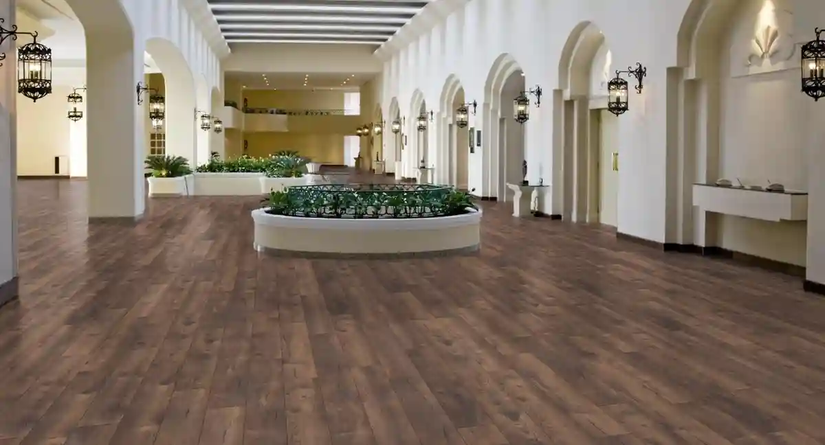 Parchet laminat Kronotex Stejar inchis Peterson  D 4766 8mm