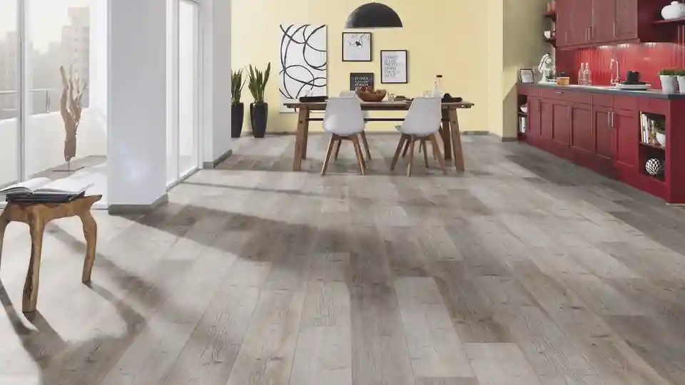 Parchet laminat K047 Mountain Hut Pine, Planked (GT) 8mm/32