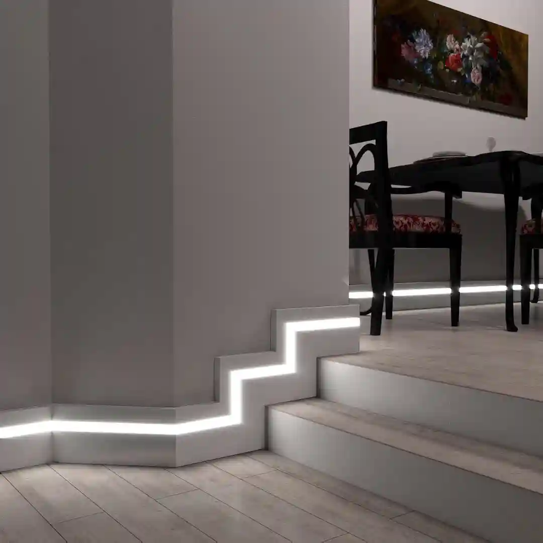 Плинтус Дюрополимер Белый LED 17/80 C 2000x80x14mm