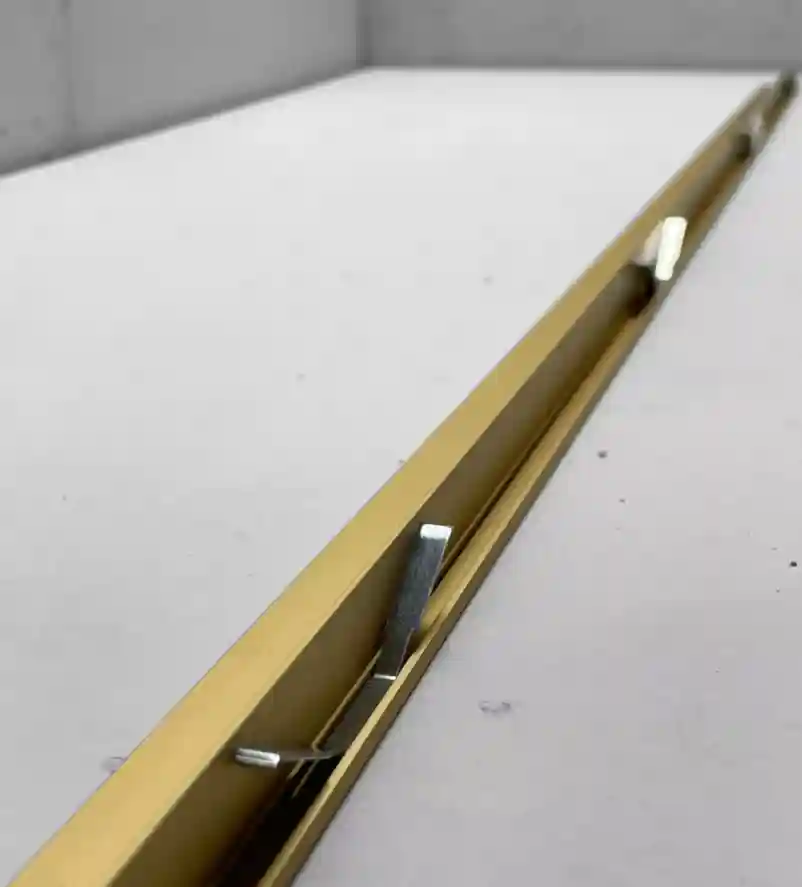 Profilul de plinta SL16X5mm16Х25Х2000ММ Gold EV3