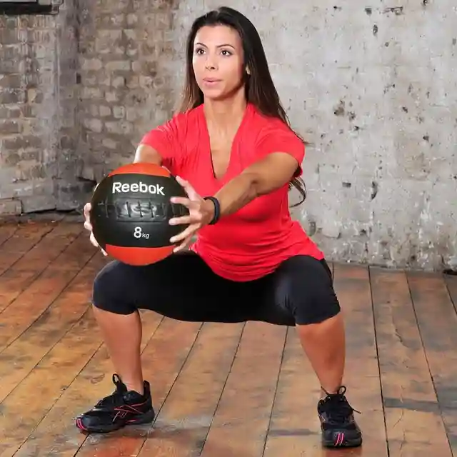 Мягкий медицинский мяч 8 кг, d=37 см Reebok Soft Ball RSB10182 (4984)