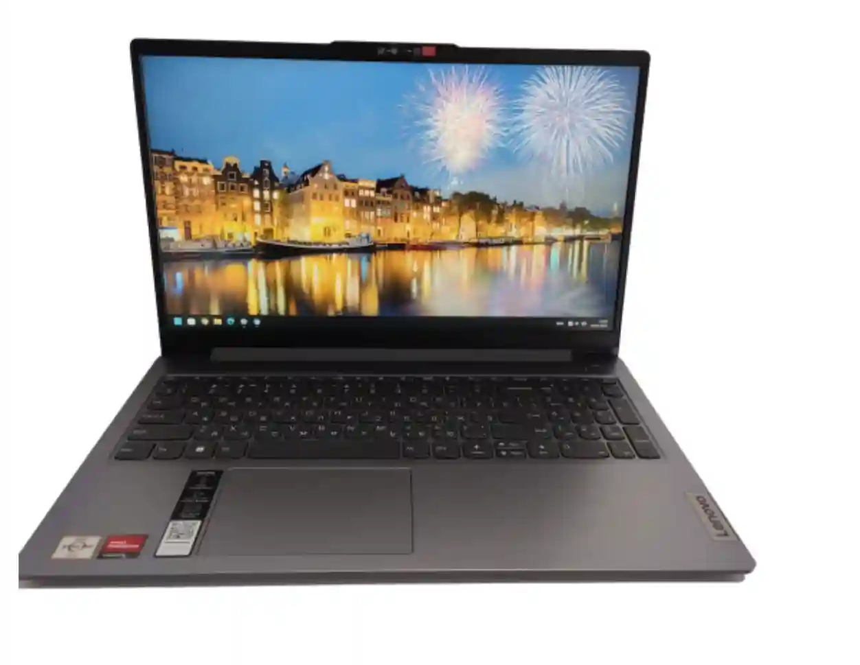  IdeaPad Slim 3 15AMN8 Athlon Gold 7220U/ 8 ГБ/ 256 ГБ
