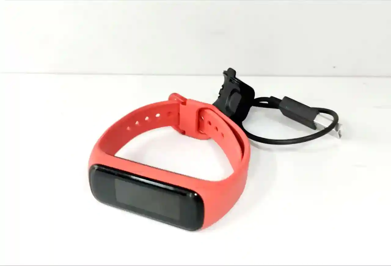 Galaxy Fit 2  1.1"/