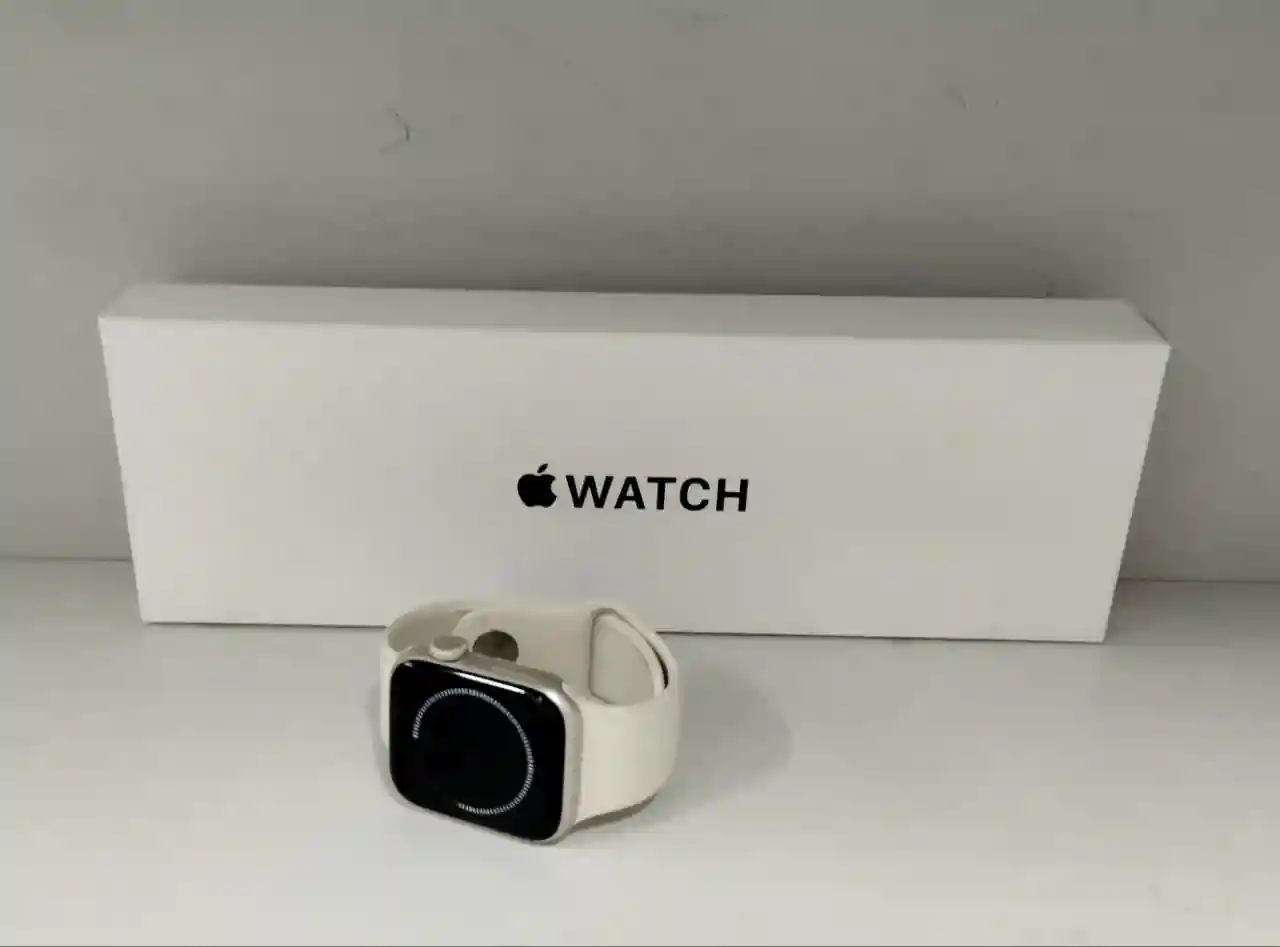 Apple Watch SE 2023   1.57"/ 40mm