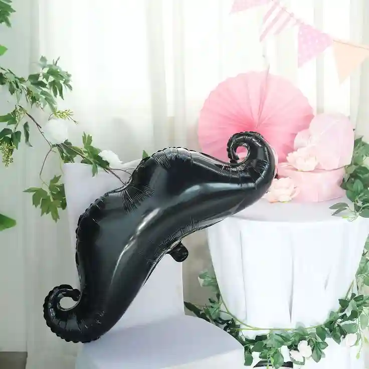 Фигурка Усы