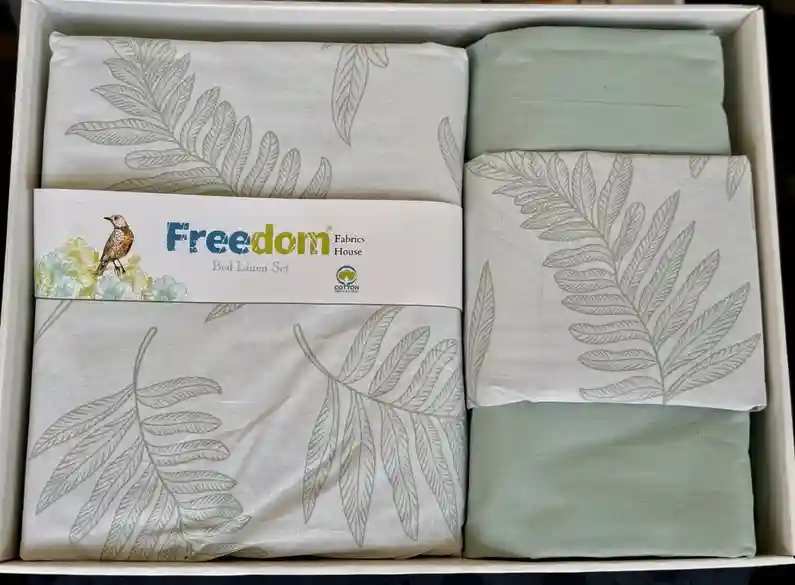 Lenjerie de pat Bed Linen Set (2 fețe de pernă+plic+cearsaf) FreeDom cutie albă