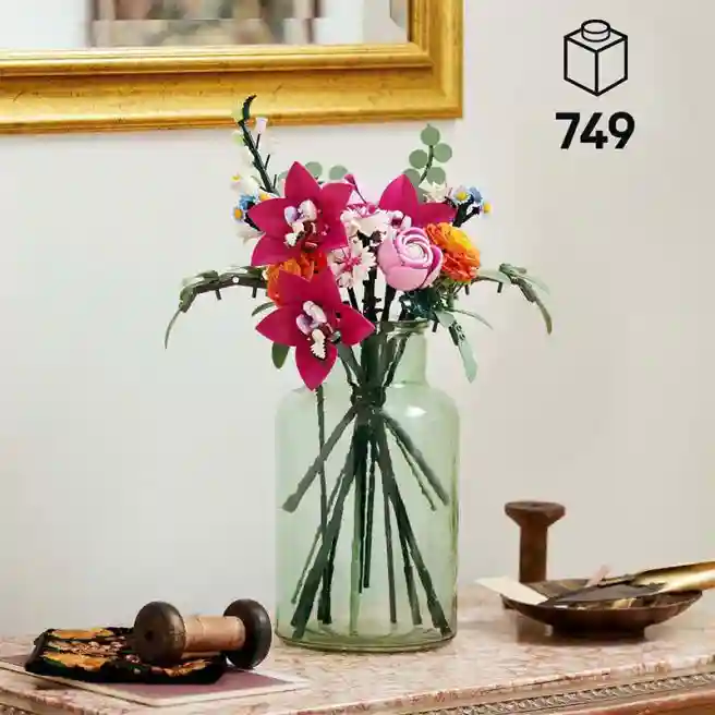 Constructor LEGO Botanical Collection Frumos buchet de flori roz, art. 10342