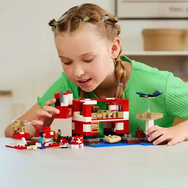 Конструктор LEGO Minecraft Дом грибной коровы, арт. 21270