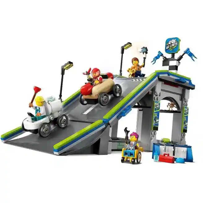 Constructor LEGO City Fără limite: Circuit de curse de mașini, art. 60460