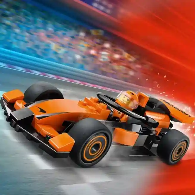 Конструктор LEGO City Пилот F1 на гоночном автомобиле McLaren, арт. 60442