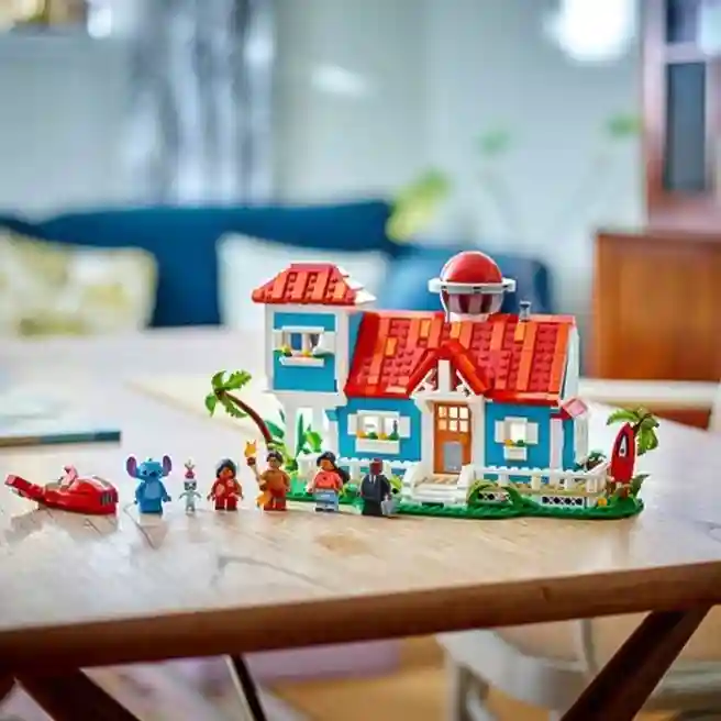 Constructor LEGO Disney Lilo and Stitch Beach House, art.  43268