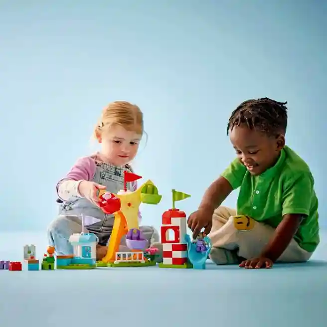 Constructor LEGO DUPLO Târgul de distracție, art. 10453