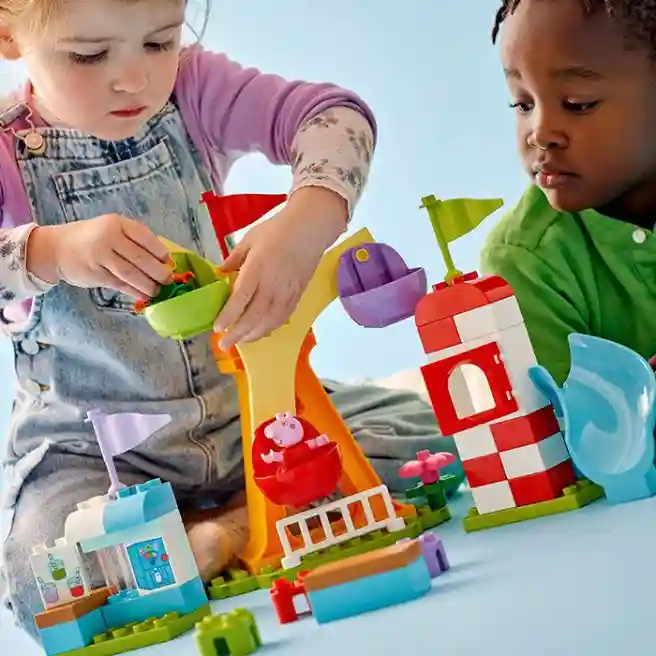 Constructor LEGO DUPLO Târgul de distracție, art. 10453