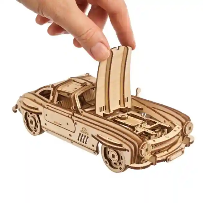 UG Комплект модели крылатого спортивного Coupe, код 58781