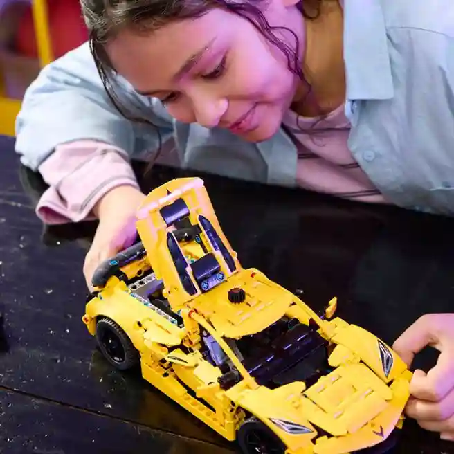 Конструктор LEGO Technic Шевроле Корвет Стингрей, арт 42205