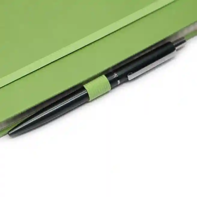 Agendă nedatată A5 pătrățele 96 foi IDEE copertă tare cu elastic OLIVE GREEN