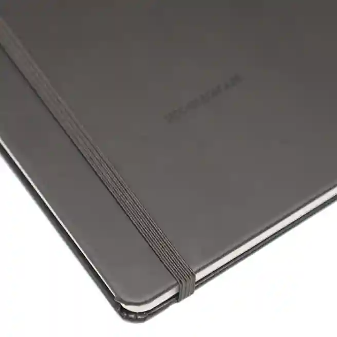 Agendă nedatată A5 pătrățele 96 foi IDEE copertă tare cu elastic INTENSE GREY