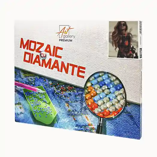 Fată frumoasă 30x40 cm mozaic cu diamante