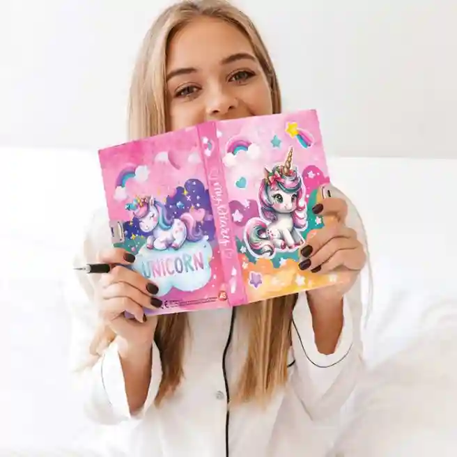 Agendă mare cu cheiță de blocare Unicorn