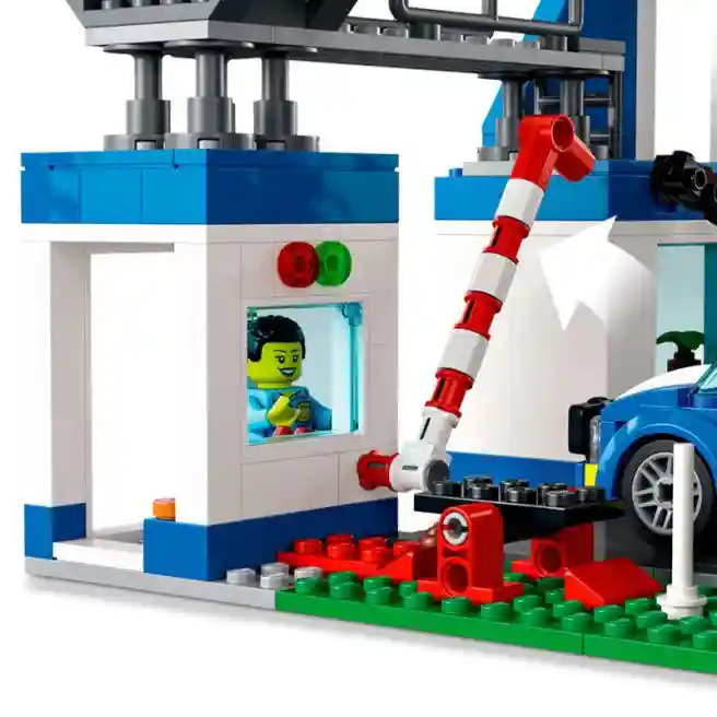 Конструктор LEGO City Полицейский участок, арт. 60316