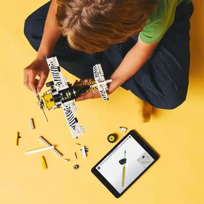 Constructor LEGO Technic Avion de luptă, art. 42198