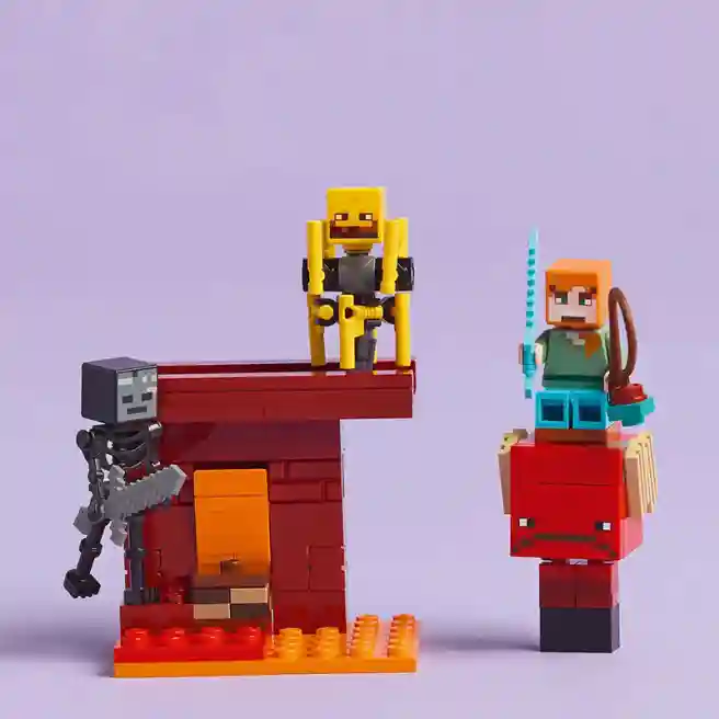 Constructor LEGO Minecraft Bătălia pentru Lava Inferioară, art. 21266
