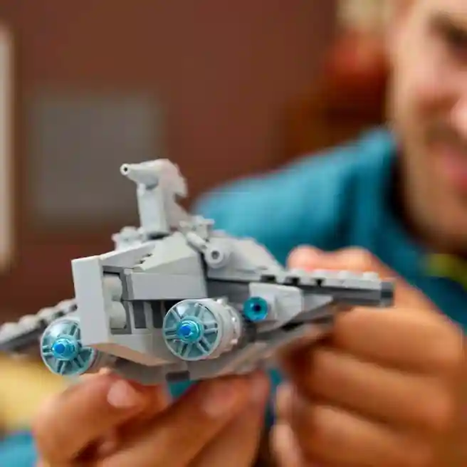 Constructor LEGO Star Wars Nava de asalt clasa Acclamator, art. 75404