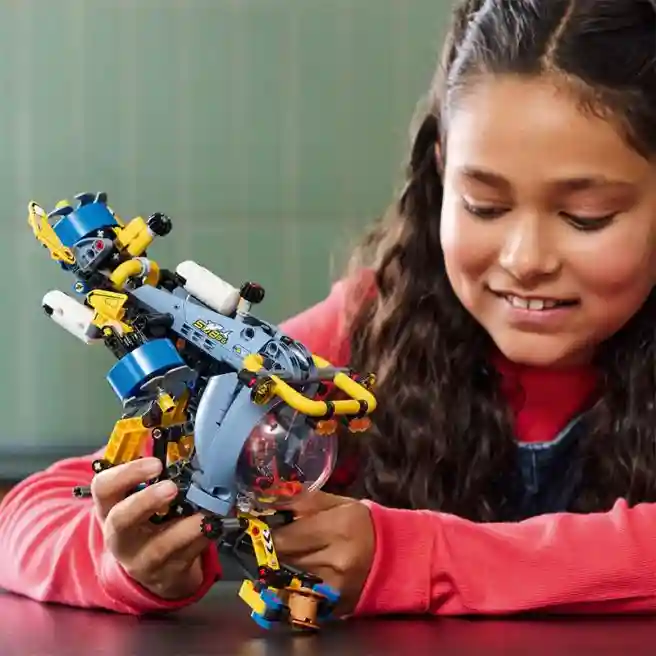 Конструктор LEGO Technic Глубоководная исследовательская подводная лодка, арт. 42201