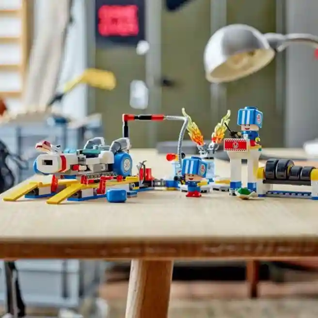 Конструктор LEGO Super Mario Mario Kart Гараж Тоада, арт. 72035