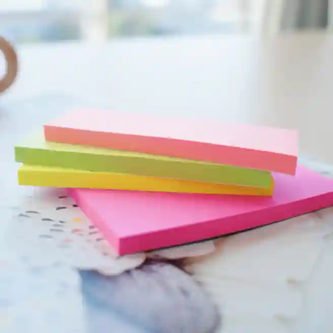 Bloc de hârtie pentru notițe STICKn, 76x76mm, (3 culori), neon, 50 file