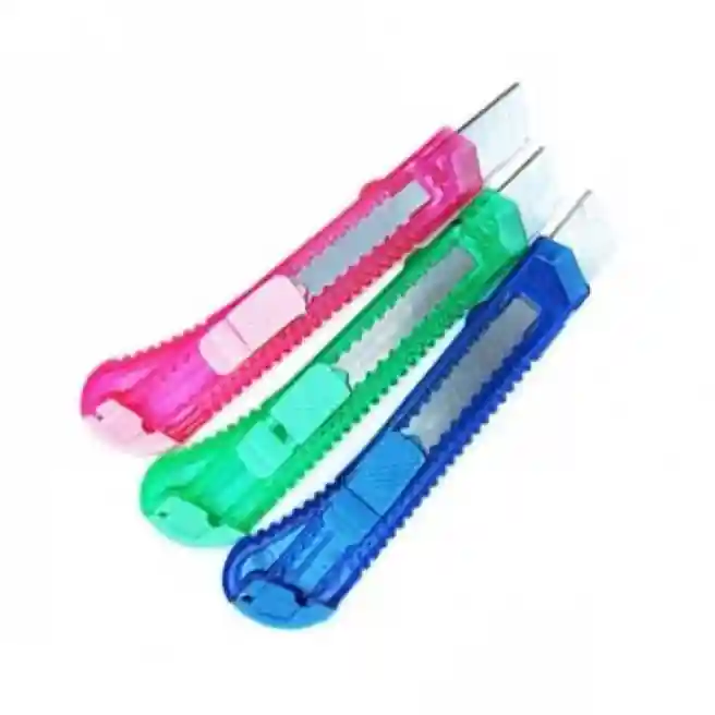 Cuțit de 18 mm în carcasă din plastic semitransparent