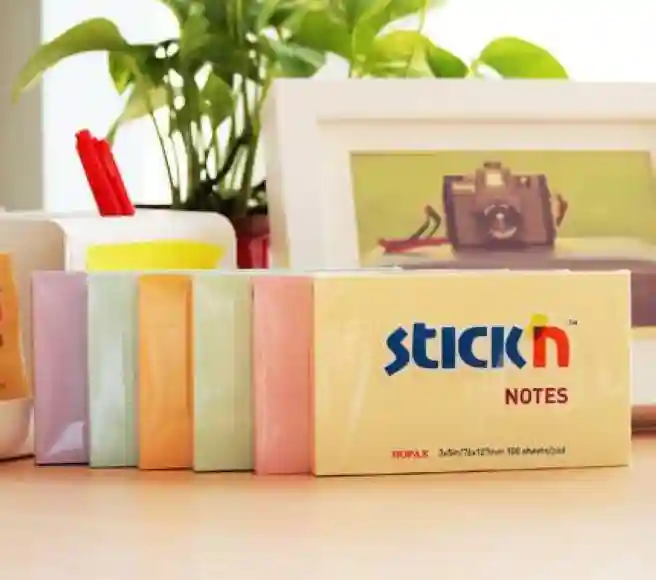 Bloc de hârtie pentru notițe STICKn, 76x127, 100 file, roz