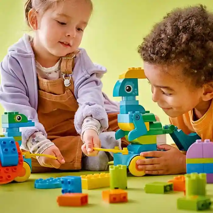 Constructor LEGO Duplo 3in1 Dinosaurs on Wheels, art. 10451