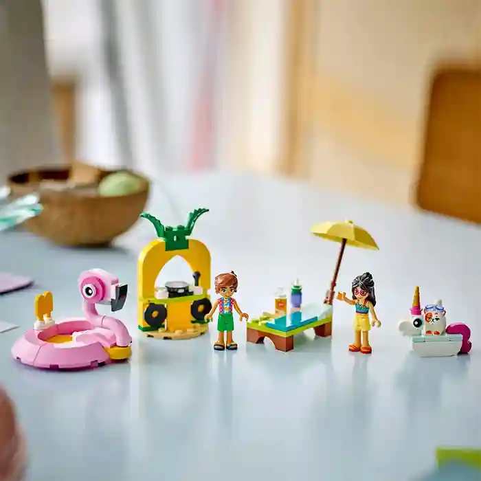 Constructor LEGO Friends Unicorn & Flamingo Pool Party, art. 42658