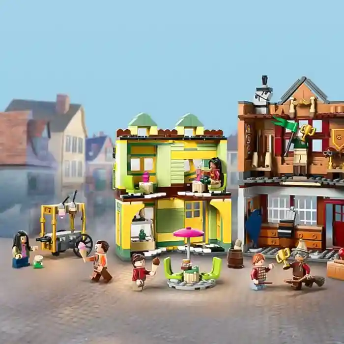 Конструктор LEGO Harry Potter Quality Quidditch: Принадлежности и кафе-мороженое, арт. 76452