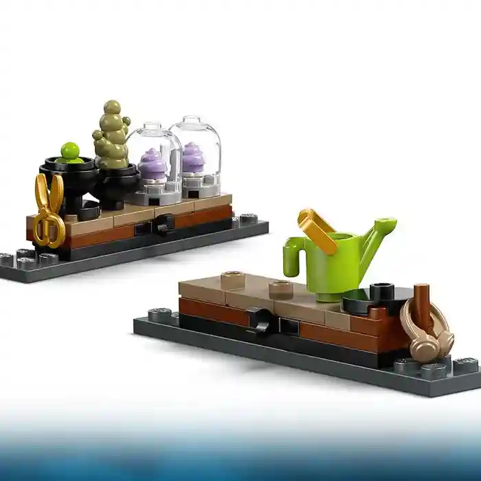 Constructor LEGO Harry Potter Hogwarts# Castle: Herbology Class, art. 76445
