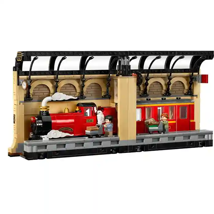 Constructor LEGO Harry Potter Book Nook: Hogwarts Express, art. 76450