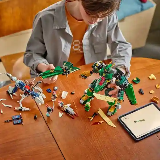 Конструктор LEGO Ninjago Реактивный робот  Ллойда, арт. 71845
