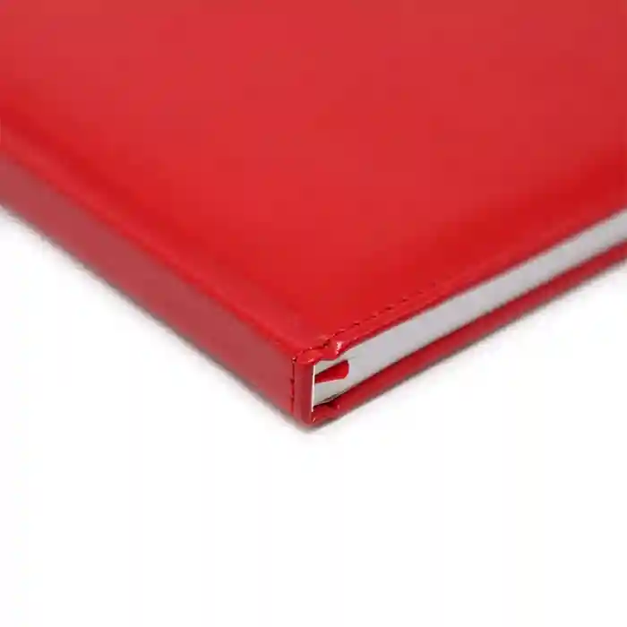 Еженедельник A4 2026 IDEE Standart "Cherry Red"