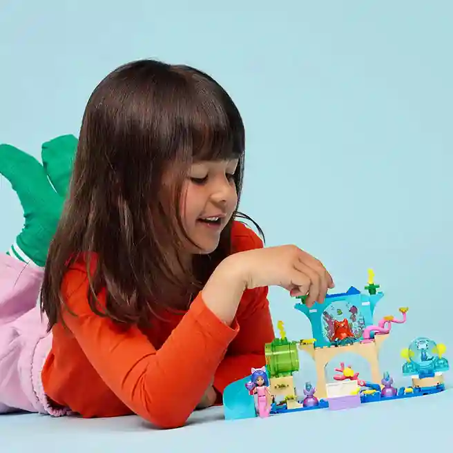 Constructor LEGO Gabby`s Dollhouse Aventurile micii sirene Gabby în acvariu, art. 11204