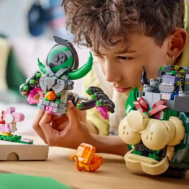 Конструктор LEGO Super Mario Mario Kart – Принц Флориан и замок Боузера, арт. 72042