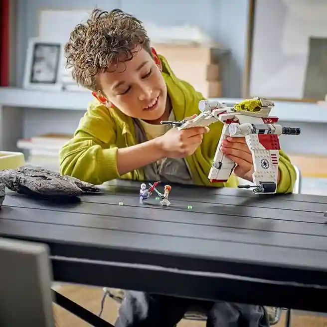 Конструктор LEGO Star Wars Истребитель V-19 «Торрент», арт. 75432
