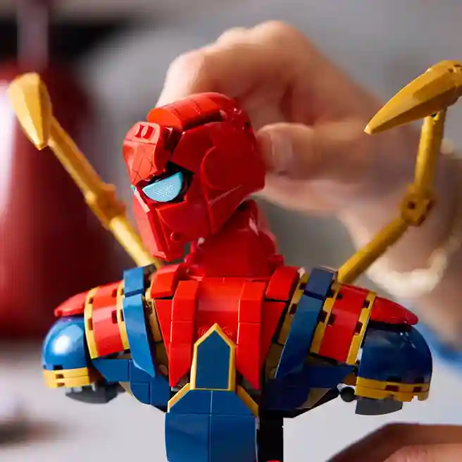 Конструктор LEGO Marvel Бюст Железного Человека-Паука, арт. 76326