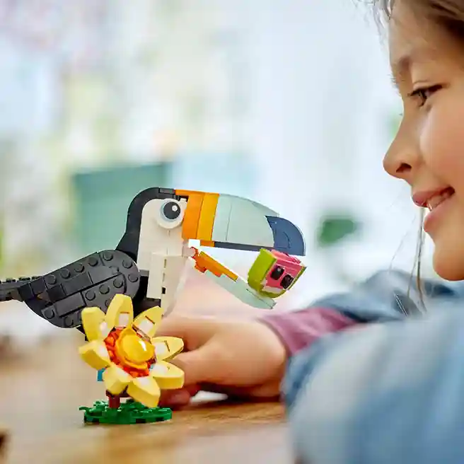 Constructor LEGO Creator Faună sălbatică: Tucan tropical, art. 31173