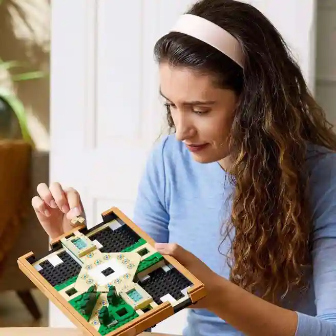 Конструктор LEGO Icons Фонтанный сад, арт. 10359