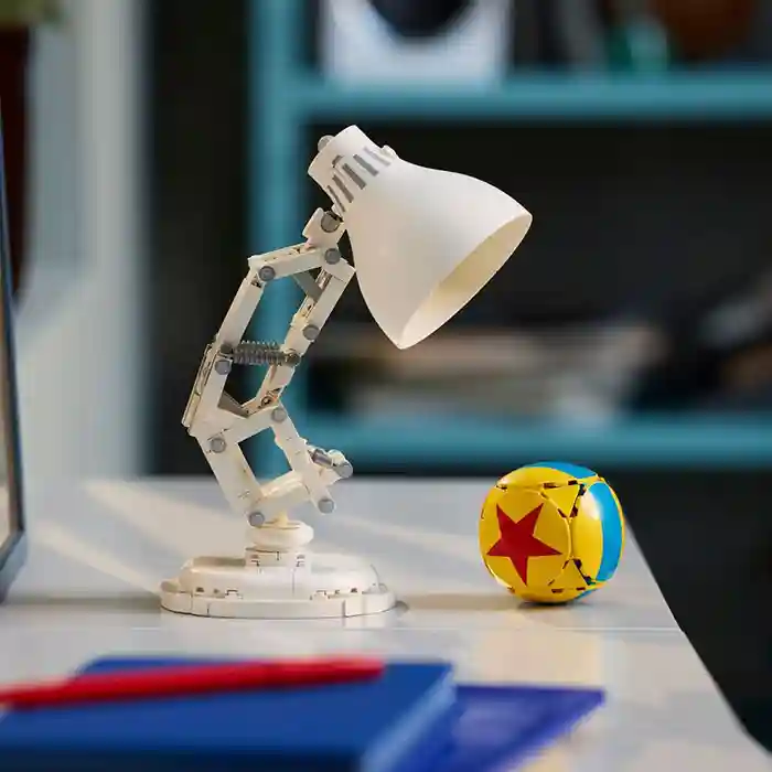 Конструктор LEGO Ideas Лампа Disney Pixar Luxo Jr., арт. 21357