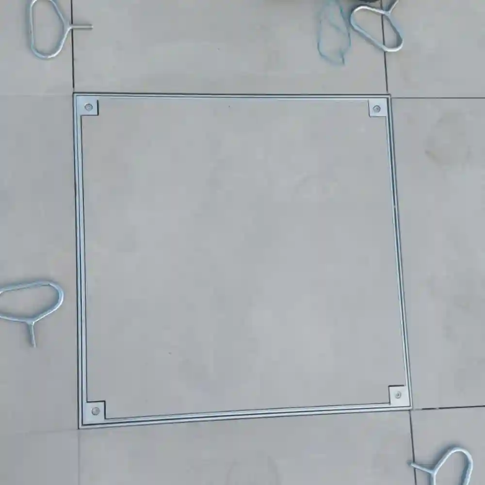 Capac pentru camin de vizitare aliminiu patrat 500x500x25 mm A15 (invizibil)