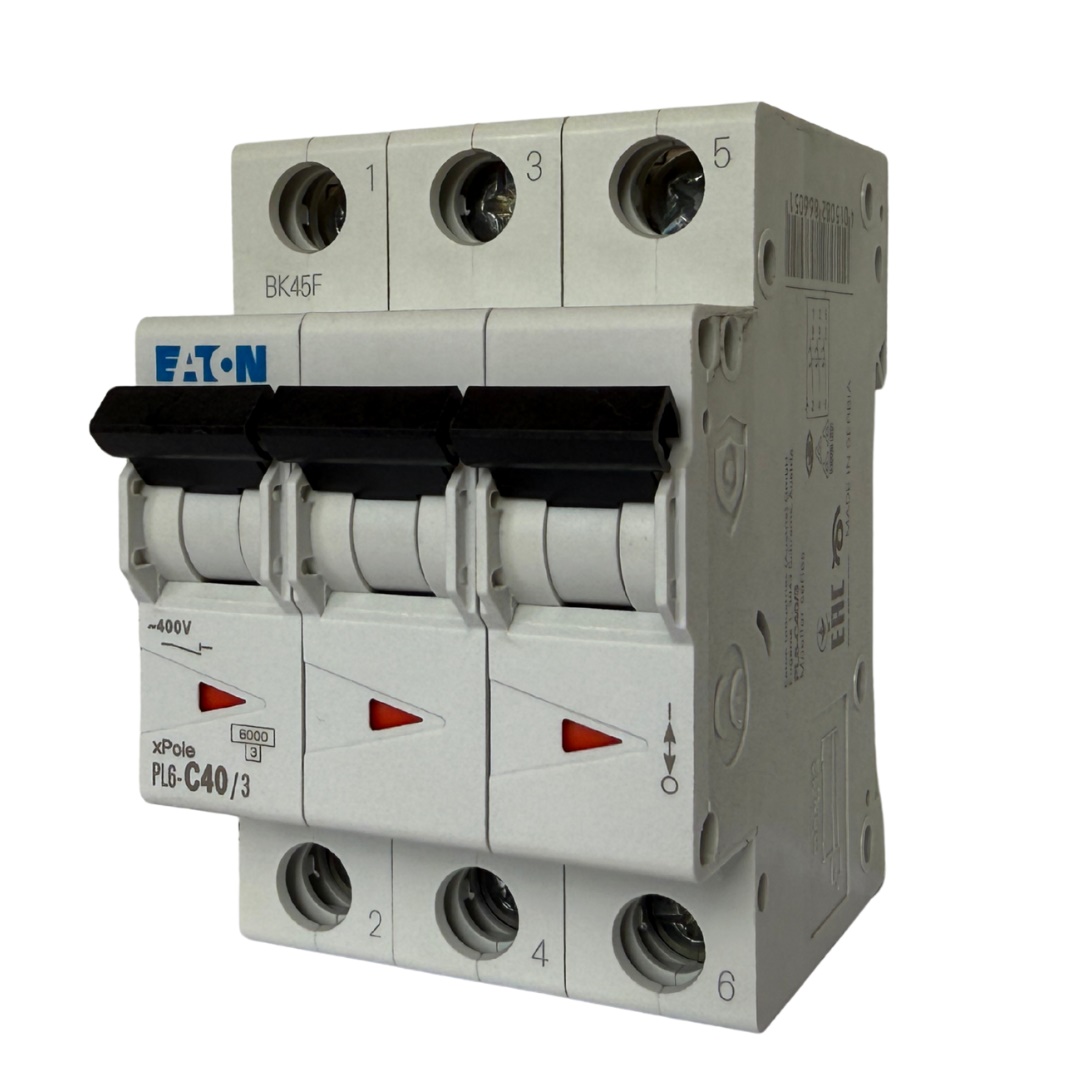 Intrerupatoare automate cu 3 pol 6kA